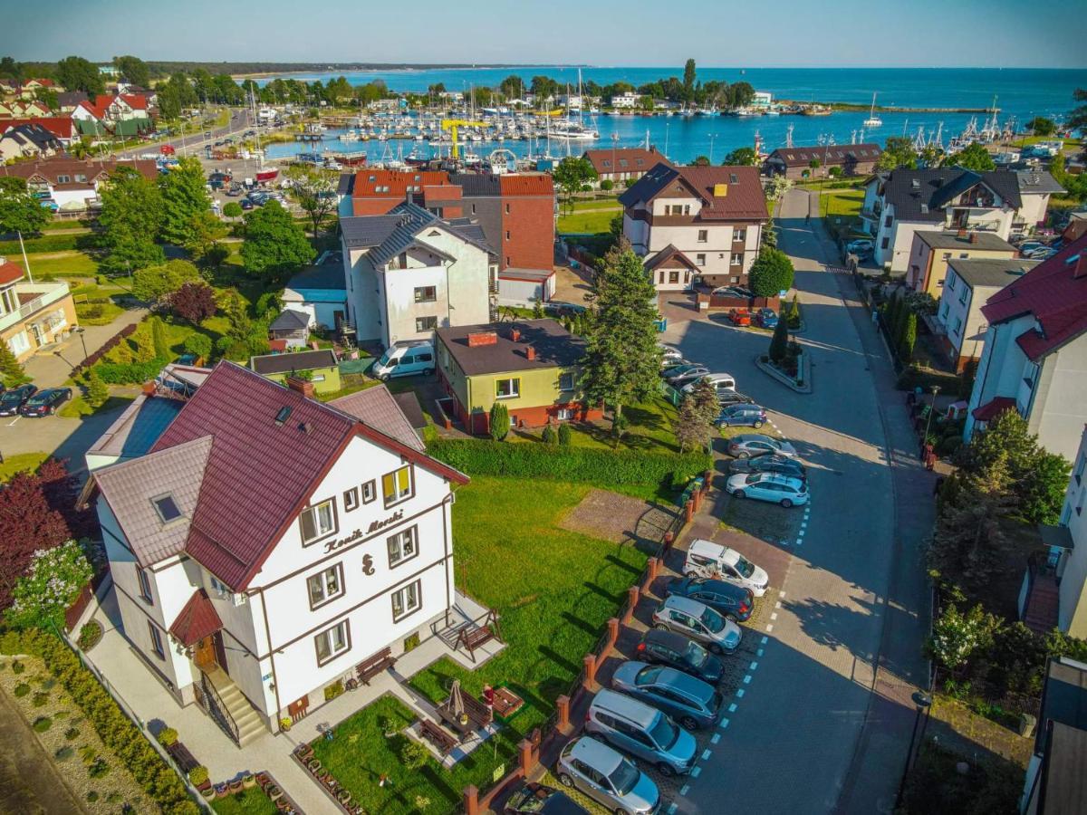 Konik Morski Jastarnia Esterno foto